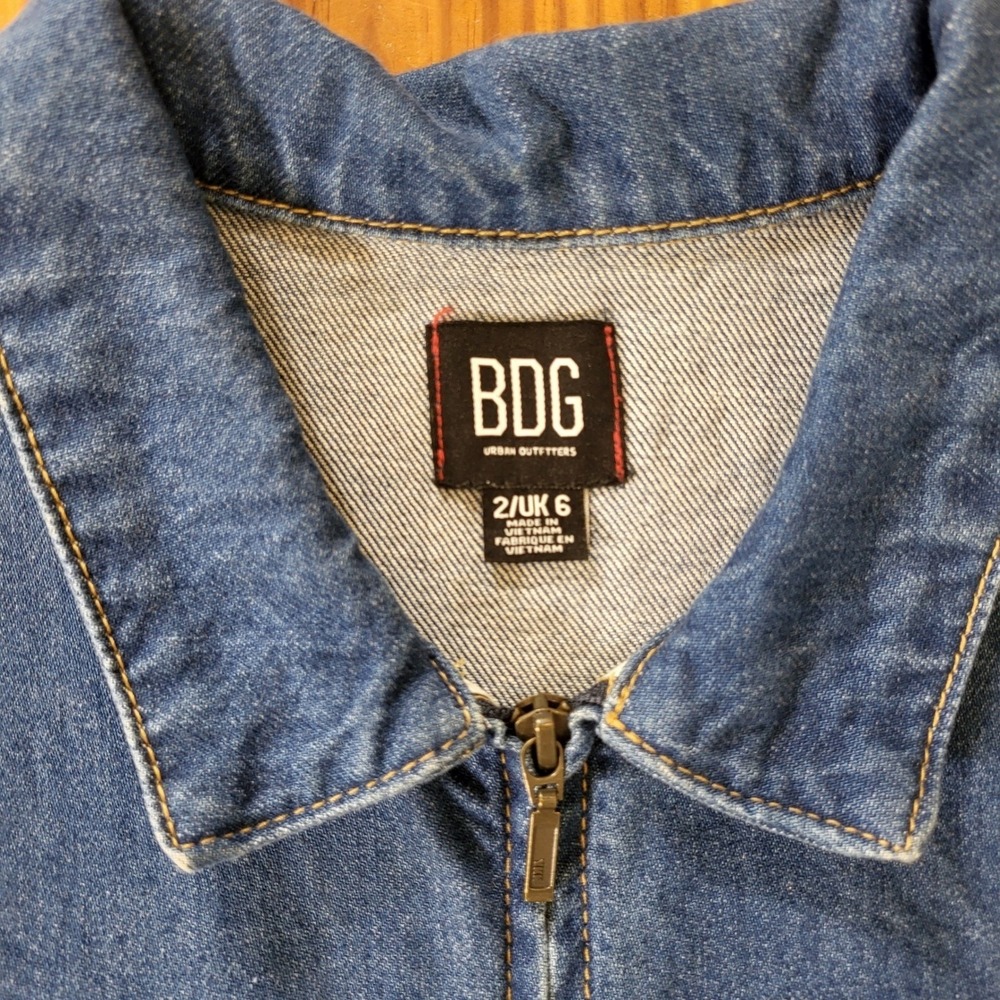 BDG Urban Outfitters Denim Romper Blue Zip Front Short Sleeve Belted Size 2 - Picture 10 of 13
